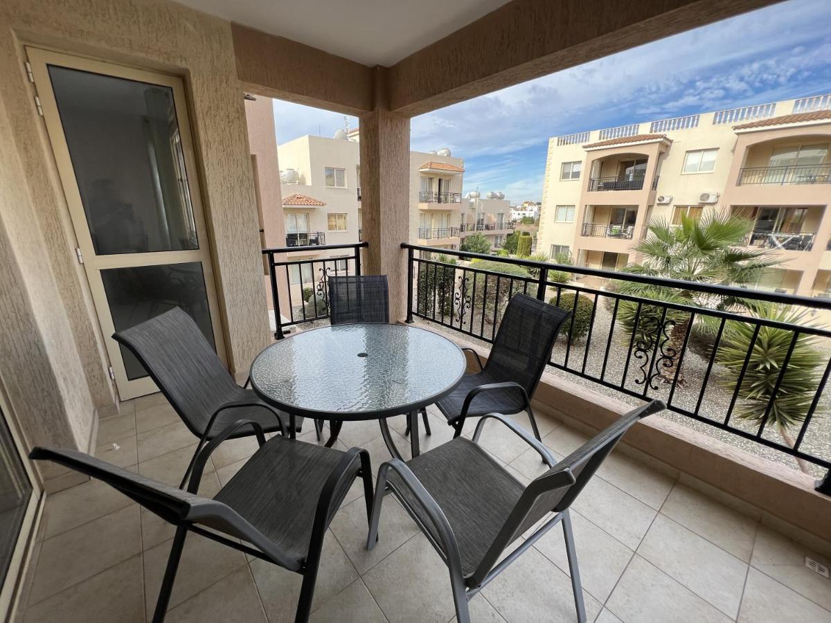 Ferienwohnung Royal-Seacrest Paphos-Center Vip Exterior foto