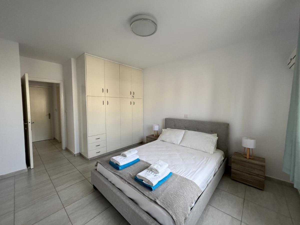 Ferienwohnung Royal-Seacrest Paphos-Center Vip Exterior foto