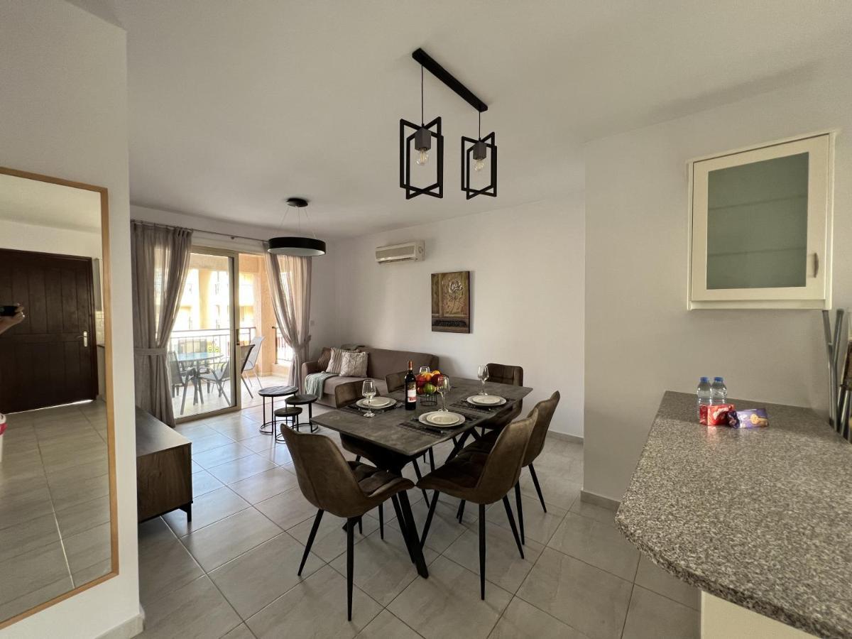 Ferienwohnung Royal-Seacrest Paphos-Center Vip Exterior foto