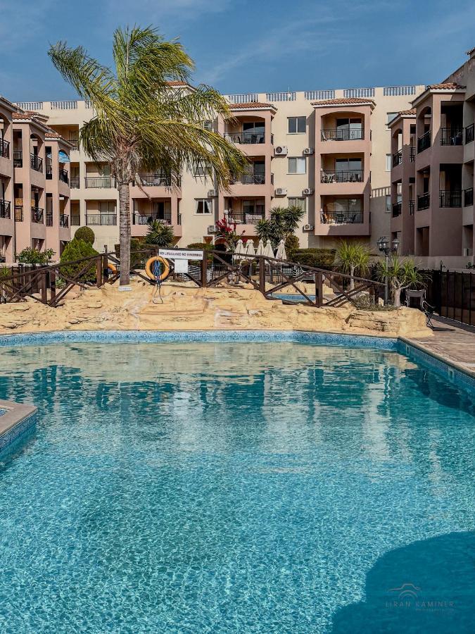 Ferienwohnung Royal-Seacrest Paphos-Center Vip Exterior foto