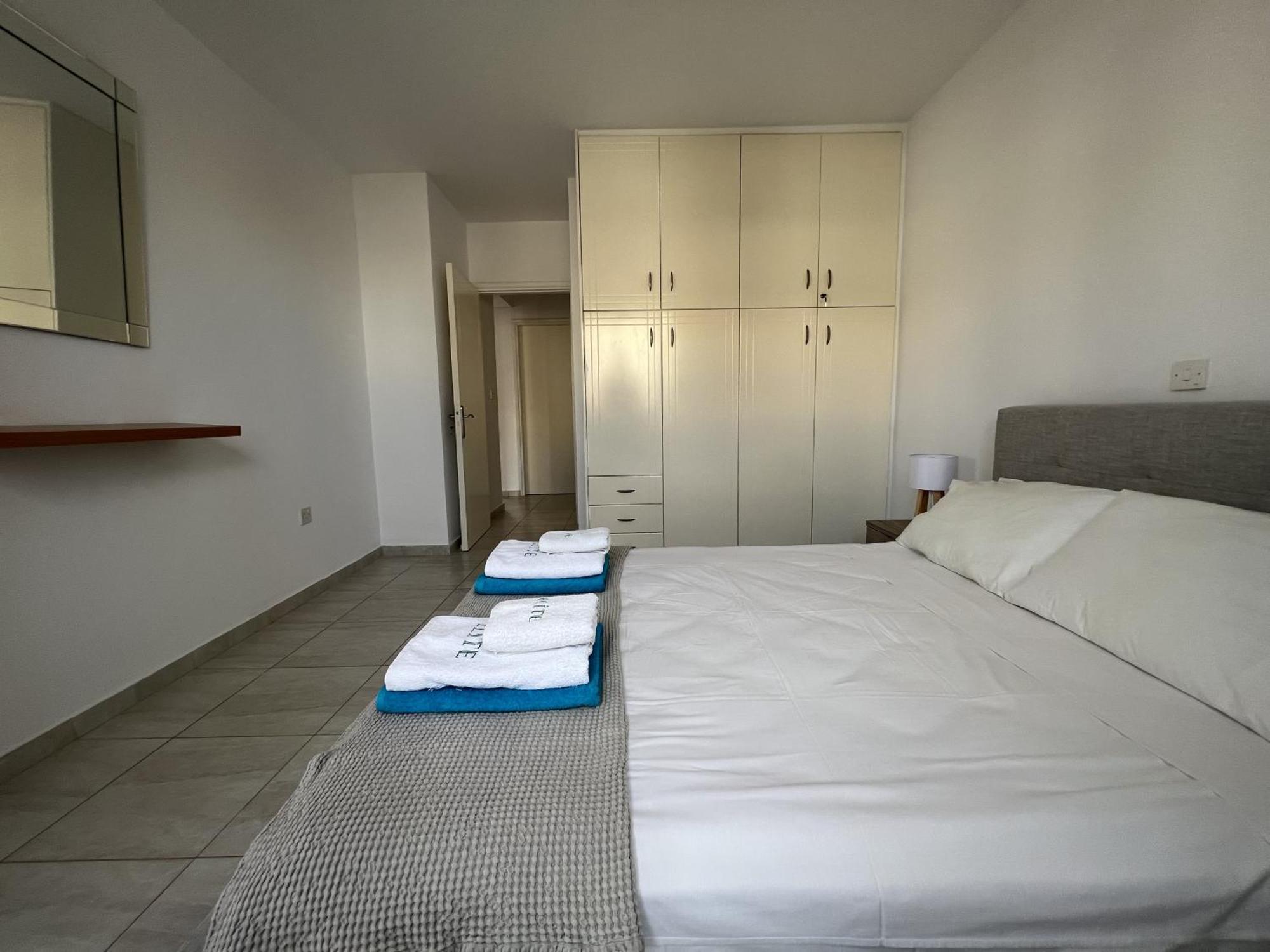 Ferienwohnung Royal-Seacrest Paphos-Center Vip Exterior foto